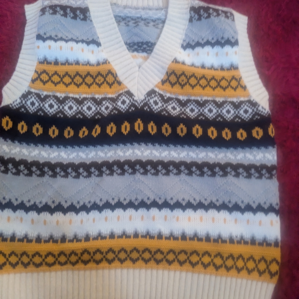 women's Multicolor Patterned Sweater Vest